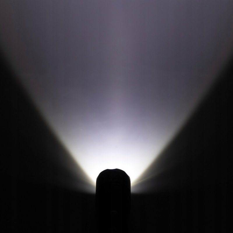 Latarka ręczna led COB XPE zoom Taktyczna mocna na akumulator USB C w etui